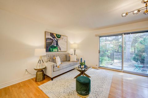 Photo 8 at 61 - 15 Brimwood Boulevard, Agincourt North, Toronto