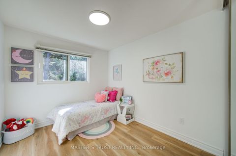 Photo 18 at 61 - 15 Brimwood Boulevard, Agincourt North, Toronto