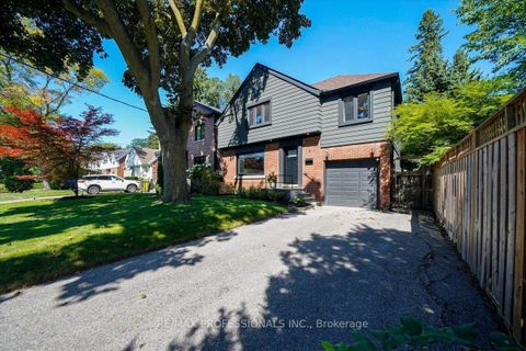 Photo 2 at 4 Winston Grove, Queensway, Toronto