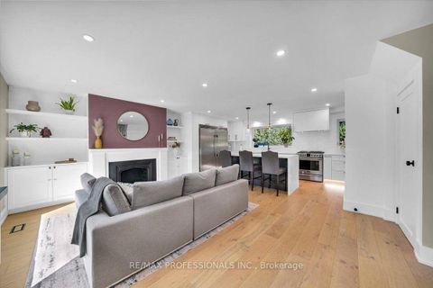 Photo 6 at 4 Winston Grove, Queensway, Toronto