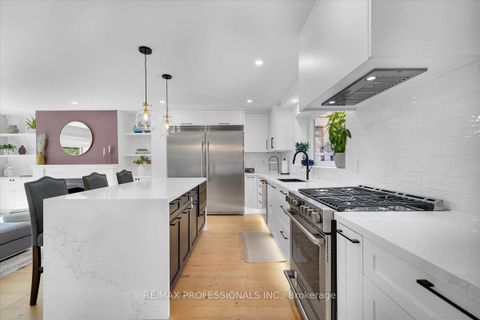 Photo 11 at 4 Winston Grove, Queensway, Toronto