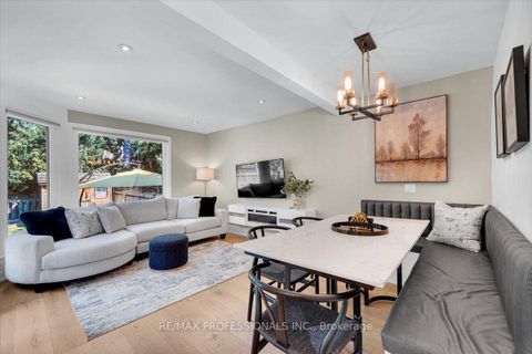Photo 15 at 4 Winston Grove, Queensway, Toronto