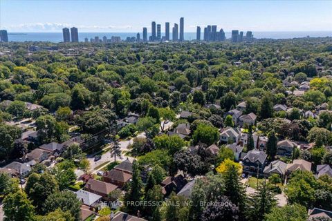 Photo 47 at 4 Winston Grove, Queensway, Toronto
