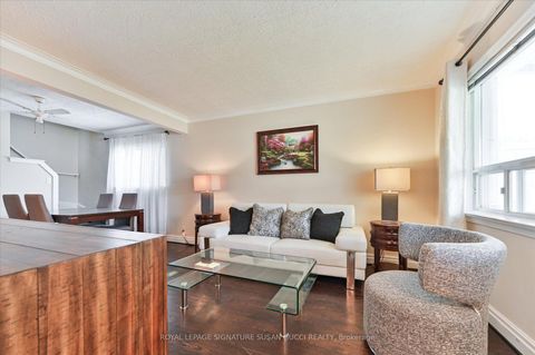 Photo 3 at 292 Glebemount Avenue, East York, Toronto