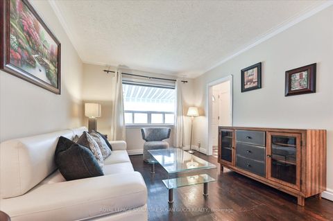 Photo 5 at 292 Glebemount Avenue, East York, Toronto