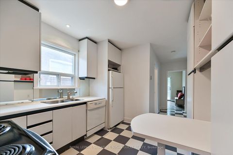 Photo 8 at 292 Glebemount Avenue, East York, Toronto