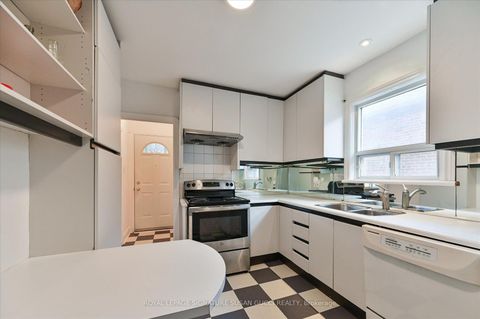 Photo 9 at 292 Glebemount Avenue, East York, Toronto