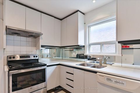 Photo 10 at 292 Glebemount Avenue, East York, Toronto