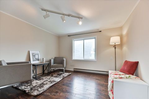 Photo 15 at 292 Glebemount Avenue, East York, Toronto