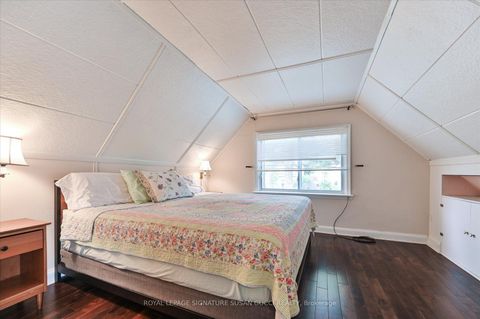 Photo 16 at 292 Glebemount Avenue, East York, Toronto