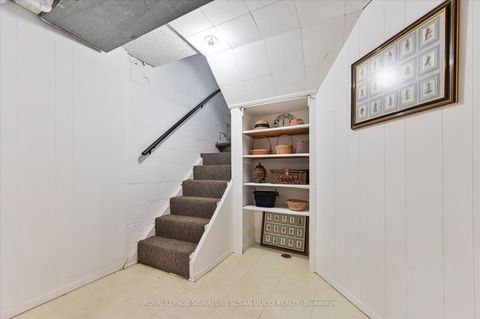 Photo 22 at 292 Glebemount Avenue, East York, Toronto