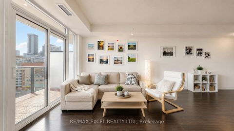 Photo 9 at 1010 - 330 Richmond Street W, Waterfront Communities C1, Toronto