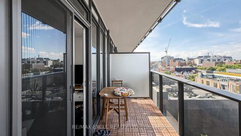 Photo 16 at 1010 - 330 Richmond Street W, Waterfront Communities C1, Toronto