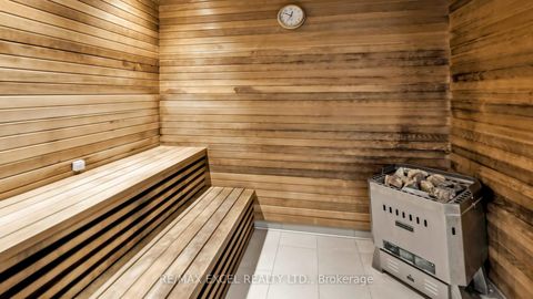 Photo 23 at 1010 - 330 Richmond Street W, Waterfront Communities C1, Toronto