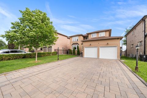 Photo 1 at 5 Anson Avenue, Cliffcrest, Toronto