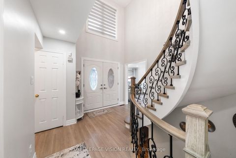 Photo 10 at 5 Anson Avenue, Cliffcrest, Toronto