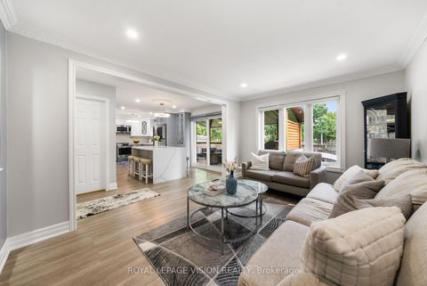Photo 13 at 5 Anson Avenue, Cliffcrest, Toronto
