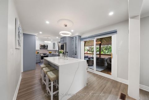 Photo 16 at 5 Anson Avenue, Cliffcrest, Toronto