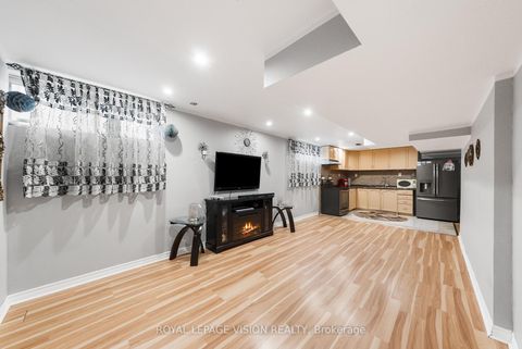 Photo 35 at 5 Anson Avenue, Cliffcrest, Toronto