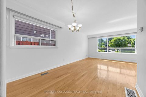 Photo 10 at 9 Moorecroft Crescent, Ionview, Toronto