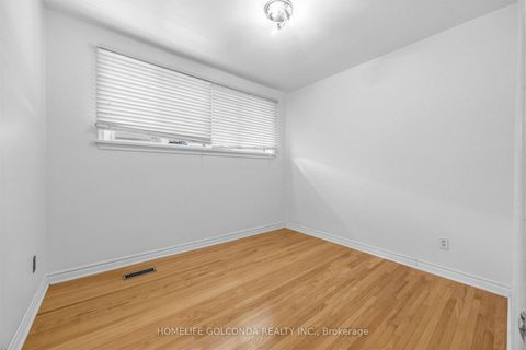 Photo 17 at 9 Moorecroft Crescent, Ionview, Toronto