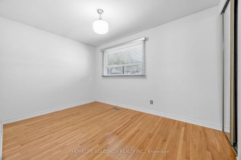 Photo 18 at 9 Moorecroft Crescent, Ionview, Toronto