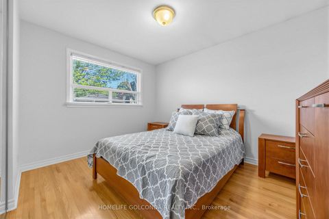 Photo 19 at 9 Moorecroft Crescent, Ionview, Toronto
