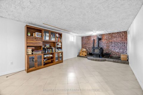 Photo 28 at 9 Moorecroft Crescent, Ionview, Toronto