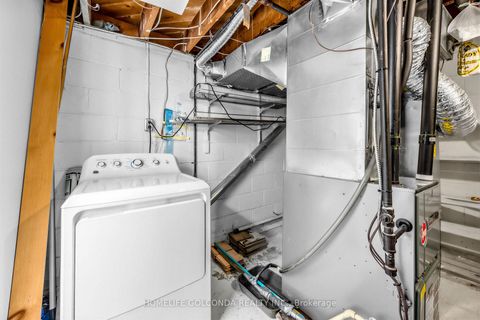Photo 33 at 9 Moorecroft Crescent, Ionview, Toronto