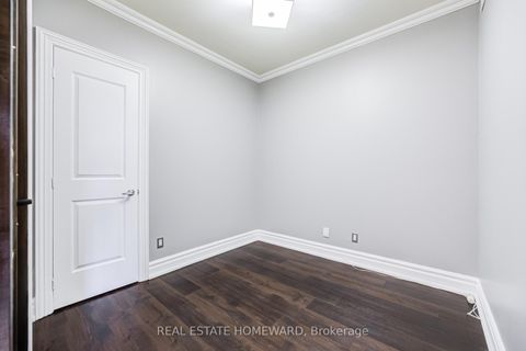 Photo 14 at 1003 - 438 Richmond Street W, Waterfront Communities C1, Toronto