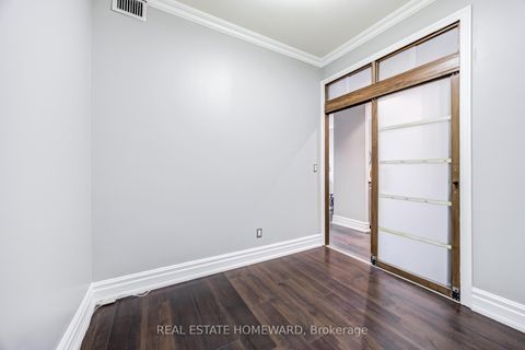 Photo 15 at 1003 - 438 Richmond Street W, Waterfront Communities C1, Toronto