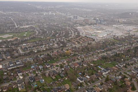 Photo 9 at 99 Spruce Avenue, South Richvale, Richmond Hill