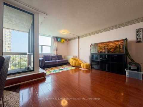 Photo 7 at 1005 - 2500 Bridletowne Circle, L'Amoreaux, Toronto