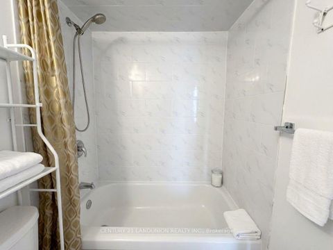 Photo 17 at 1005 - 2500 Bridletowne Circle, L'Amoreaux, Toronto