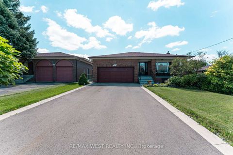 Photo 1 at 25A St Andrews Boulevard, The Westway, Toronto