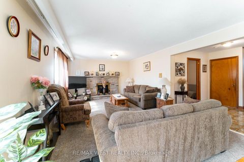 Photo 24 at 25A St Andrews Boulevard, The Westway, Toronto