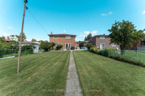 Photo 44 at 25A St Andrews Boulevard, The Westway, Toronto