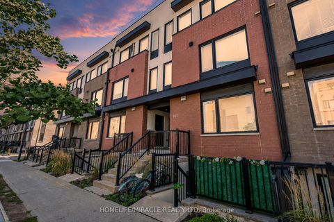 Photo 4 at 8 - 161 William Duncan Road, CFB, Toronto