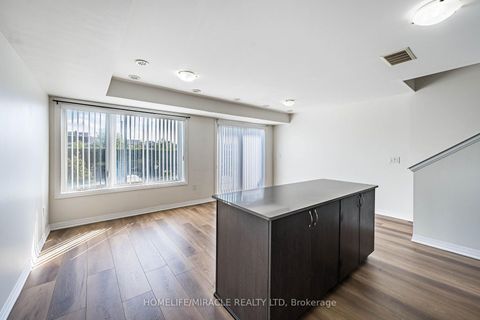 Photo 9 at 8 - 161 William Duncan Road, CFB, Toronto
