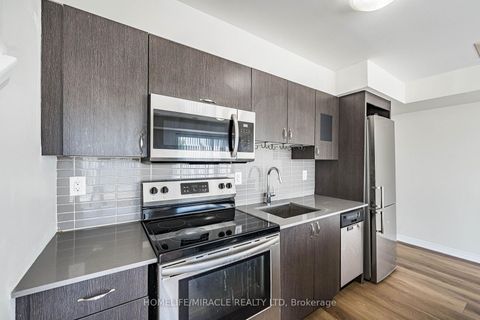 Photo 15 at 8 - 161 William Duncan Road, CFB, Toronto