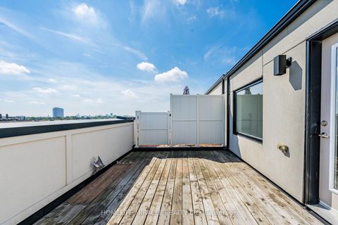 Photo 29 at 8 - 161 William Duncan Road, CFB, Toronto