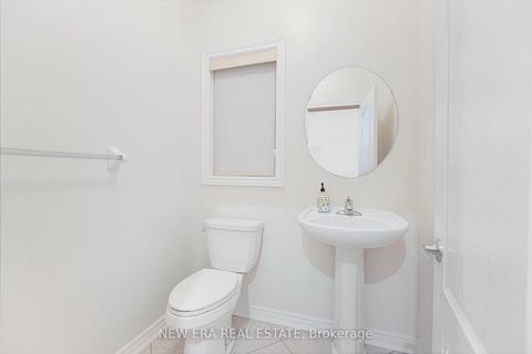 Photo 2 at 2 Lady Valentina Avenue, Patterson, Vaughan