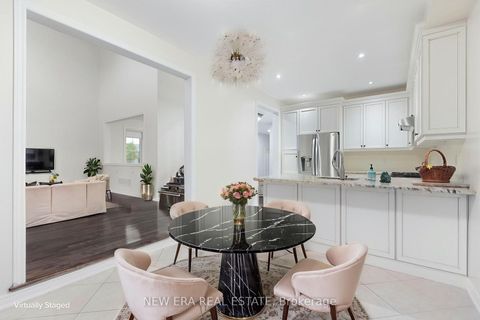 Photo 11 at 2 Lady Valentina Avenue, Patterson, Vaughan