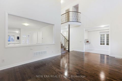 Photo 13 at 2 Lady Valentina Avenue, Patterson, Vaughan