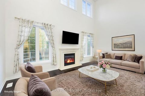 Photo 15 at 2 Lady Valentina Avenue, Patterson, Vaughan