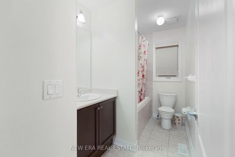 Photo 20 at 2 Lady Valentina Avenue, Patterson, Vaughan