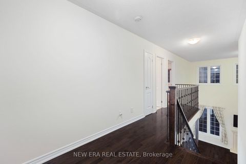 Photo 21 at 2 Lady Valentina Avenue, Patterson, Vaughan