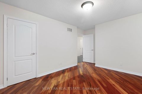 Photo 27 at 2 Lady Valentina Avenue, Patterson, Vaughan