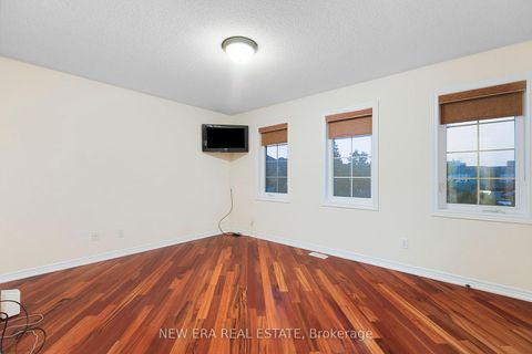 Photo 32 at 2 Lady Valentina Avenue, Patterson, Vaughan