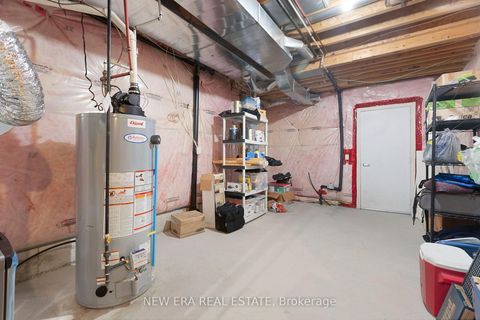 Photo 39 at 2 Lady Valentina Avenue, Patterson, Vaughan